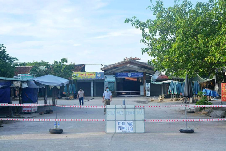 Khu vực chợ Ba Đồn đã được phong tỏa để tiến hành truy vết