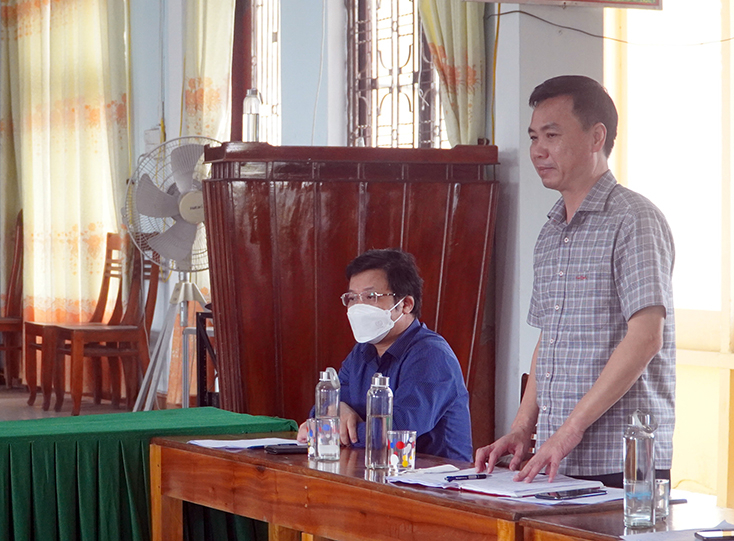 Đồng chí Nguyễn Đức Cường, Tỉnh ủy viên, Giám đốc Sở Y tế phát biểu tại buổi làm việc.