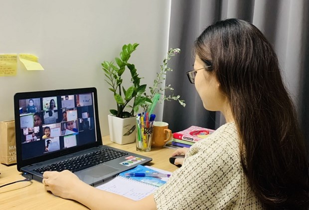  Giáo viên dạy trực tuyến. (Ảnh: TTXVN phát)