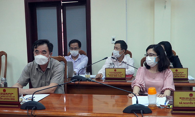 Đại biểu dự hội nghị.