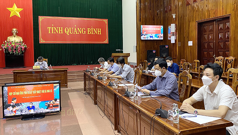 Các đại biểu dự cuộc họp.