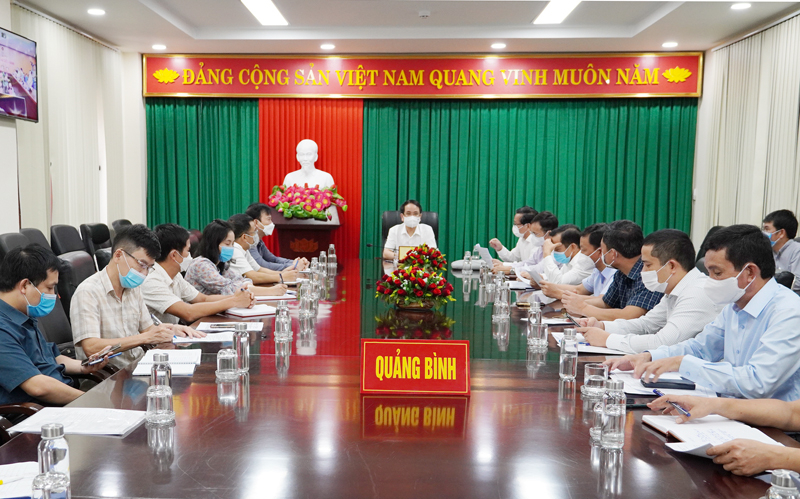Các đại biểu dự hội nghị tại điểm cầu tỉnh Quảng Bình.