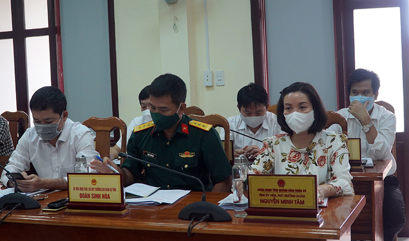 Đại biểu dự phiên họp