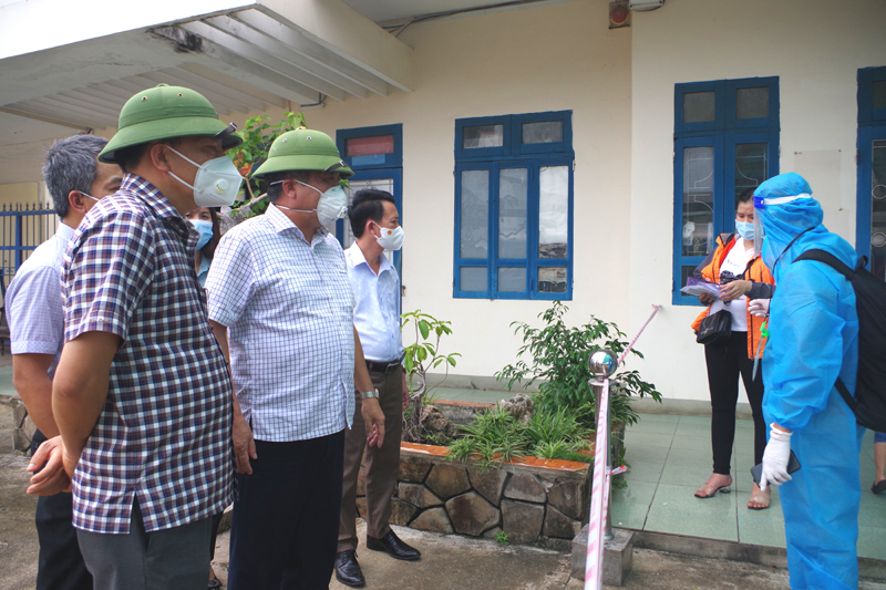 Đồng chí Phó Chủ tịch Thường trực UBND tỉnh Đoàn Ngọc Lâm yêu cầu các đơn vị  tiếp tục triển khai kế hoạch các đợt đón tiếp theo đúng kế hoạch