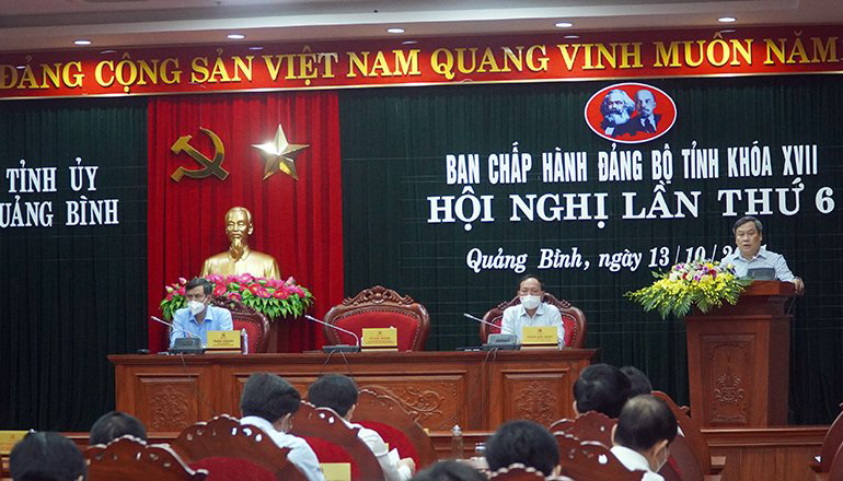 đồng chí Vũ Đại Thắng, Ủy viên Trung ương Đảng, Bí thư Tỉnh ủy, Trưởng đoàn đại biểu Quốc hội tỉnh đã có bài phát biểu đánh giá tình hình nhiệm vụ quý III.