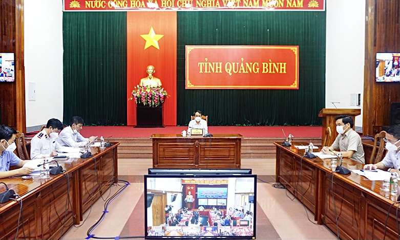 Đồng chí Phó Chủ tịch UBND tỉnh chủ trì hội nghị tại điểm cầu tỉnh Quảng Bình.