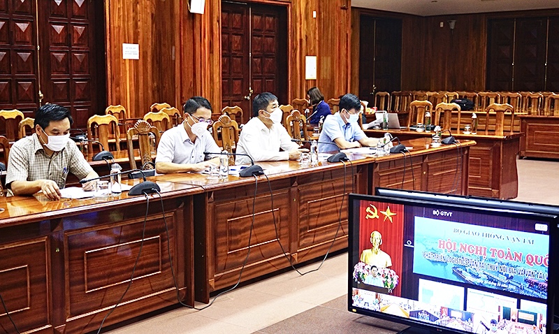 Các đại biểu dự hội nghị.