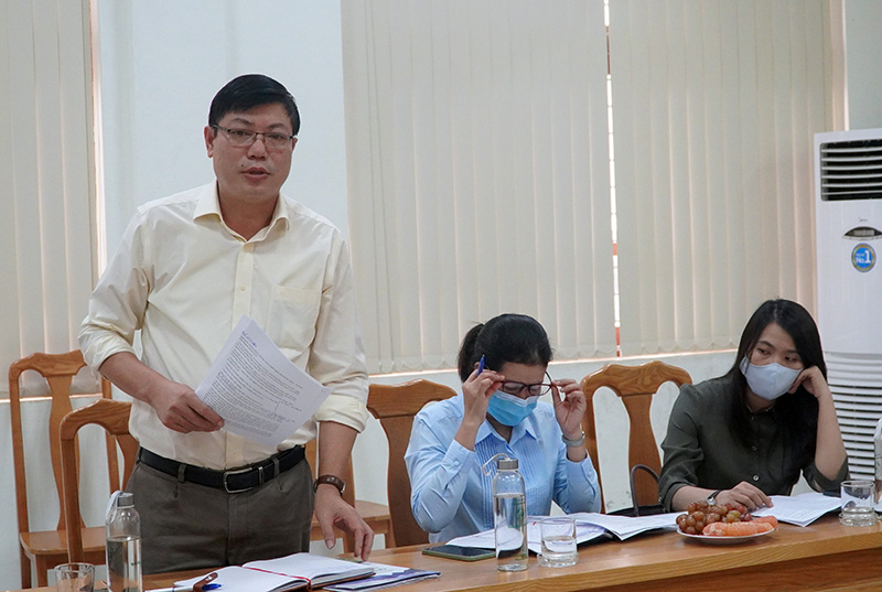 Đại biểu thảo luận tại buổi khảo sát