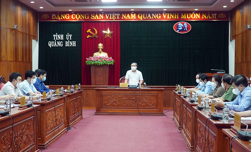 ]Đồng chí Bí thư Tỉnh ủy Vũ Đại Thắng phát biểu kết luận tại cuộc họp Ban Chỉ đạo phòng chống dịch Covid-19 tỉnh.  