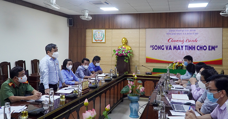 Đoàn ĐBQH tỉnh khảo sát tại Sở Giáo dục - Đào tạo về thực hiện các chính sách và nhiệm vụ giáo GD-ĐT trong điều kiện phòng, chống dịch Covid-19.