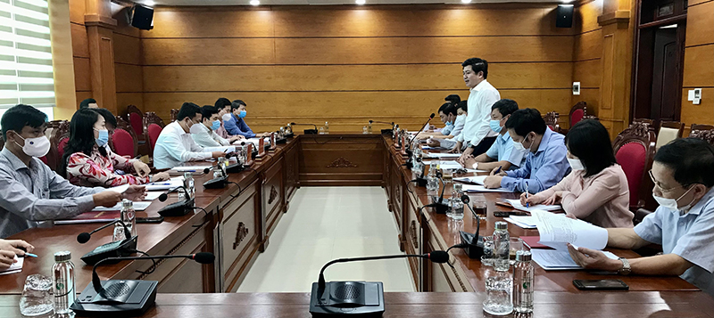 Toàn cảnh buổi làm việc.