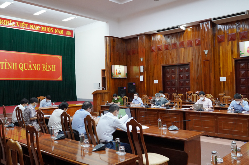 Các đại biểu dự hội nghị tại điểm cầu tỉnh Quảng Bình.