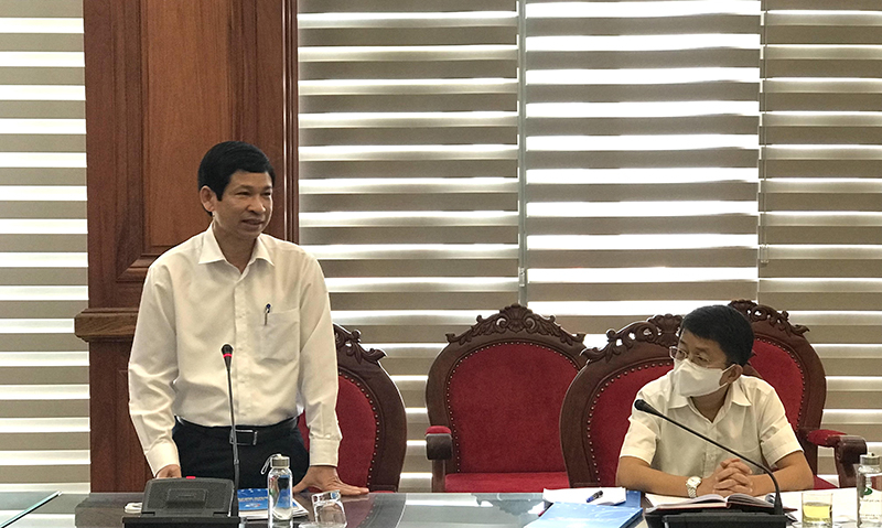 Đồng chí Phó Chủ tịch UBND tỉnh Hồ An Phong phát biểu tại buổi làm việc.
