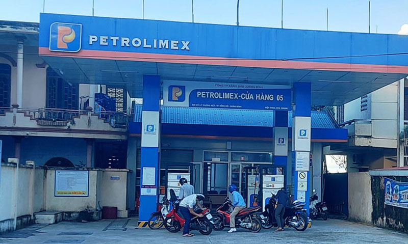 Sở Công thương yêu cầu các thương nhân đầu mối, phân phối xăng dầu bảo đảm nguồn cung xăng dầu phục vụ sản xuất, kinh doanh và tiêu dùng của người dân.