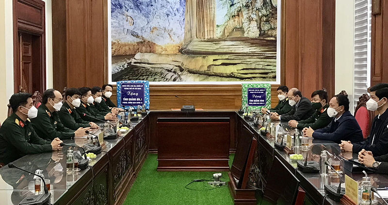  Toàn cảnh buổi làm việc.