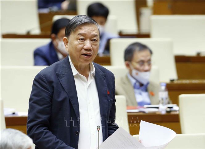 Bộ trưởng Bộ Công an Tô Lâm giải trình, làm rõ một số vấn đề đại biểu Quốc hội nêu. Ảnh: Doãn Tấn/TTXVN