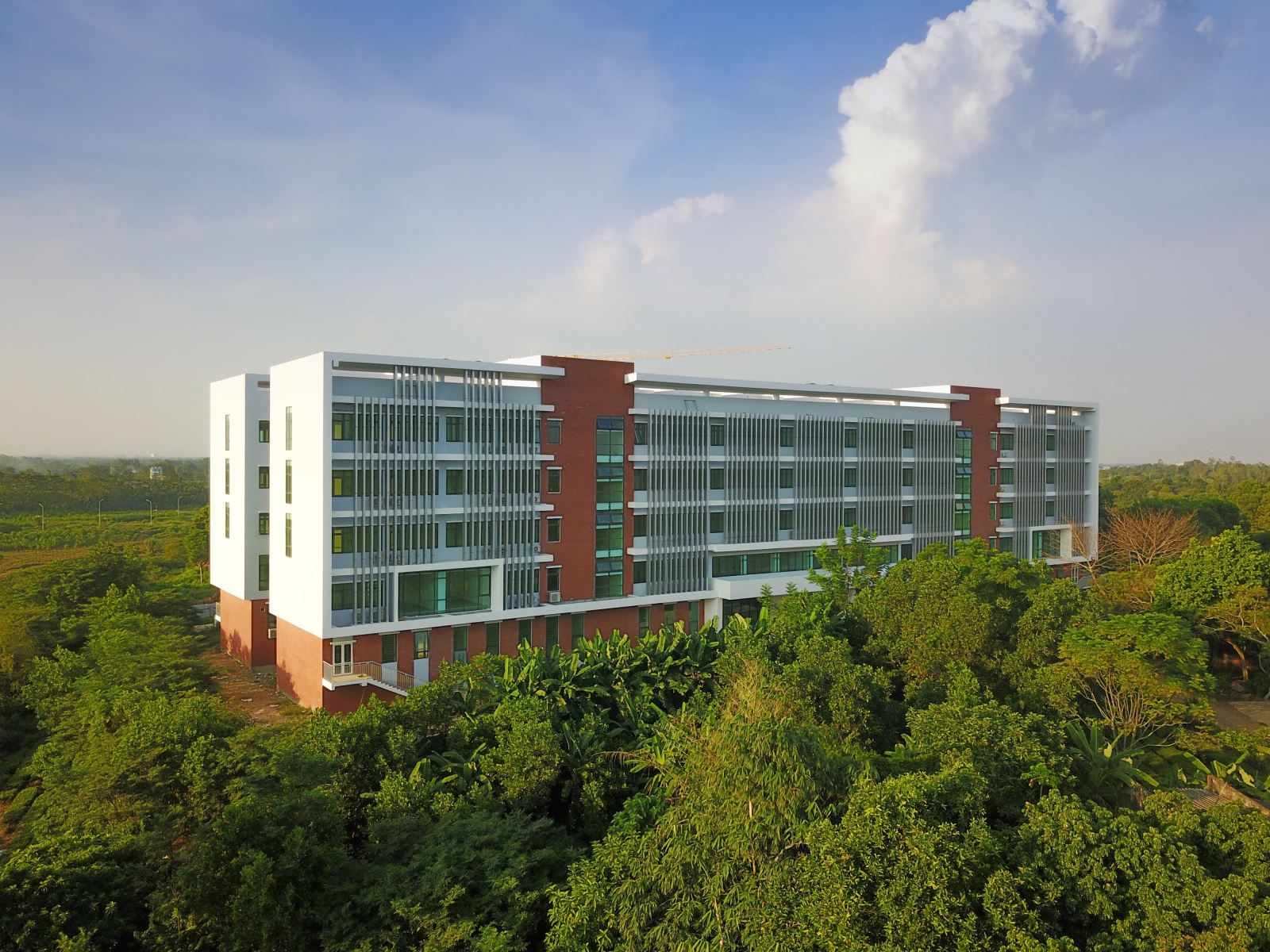  Tổ hợp 2 công trình HT1, HT2 thuộc Zone 4 của Trường Đại học Khoa học Tự nhiên (Đại học Quốc gia Hà Nội) sắp đi vào hoạt động. Ảnh: VNU.