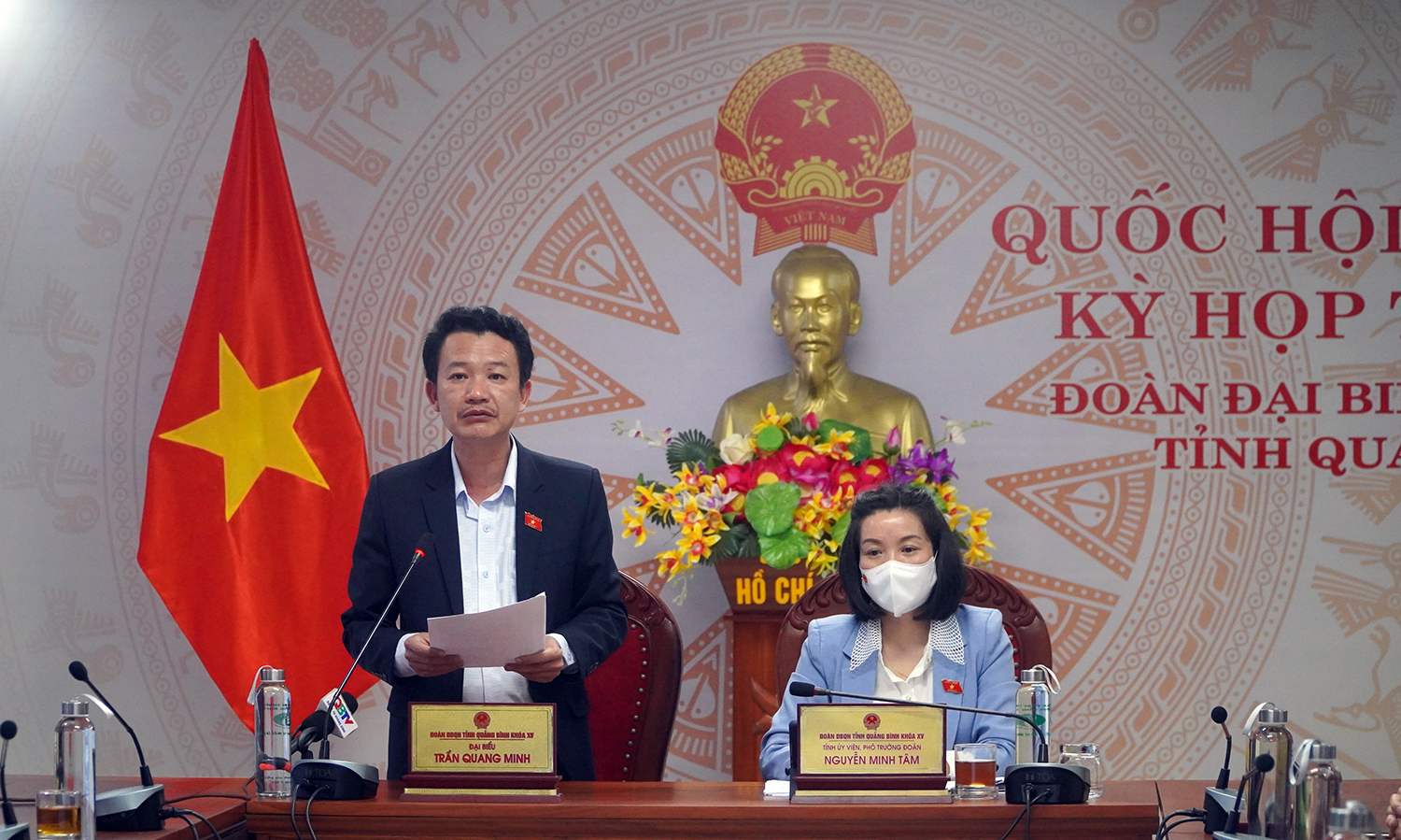 Đại biểu Trần Quang Minh thảo luận chiều 25-10