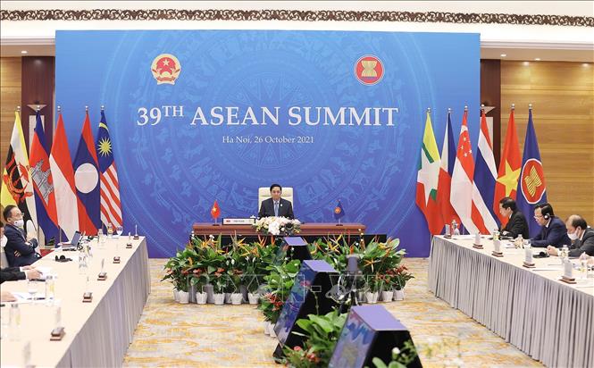 Thủ tướng Phạm Minh Chính tham dự Hội nghị Cấp cao ASEAN lần thứ 39 tại điểm cầu Hà Nội. Ảnh: Dương Giang/TTXVN