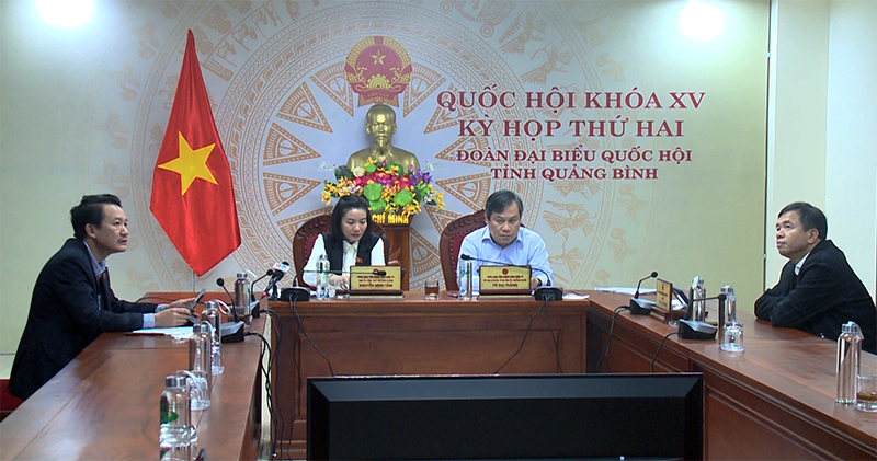 Toàn cảnh phiên họp