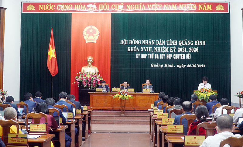 Toàn cảnh kỳ họp.