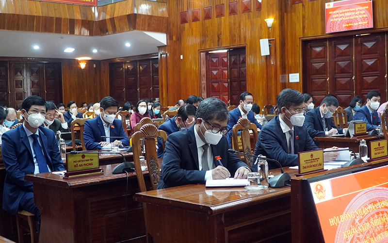 Các đại biểu dự kỳ họp