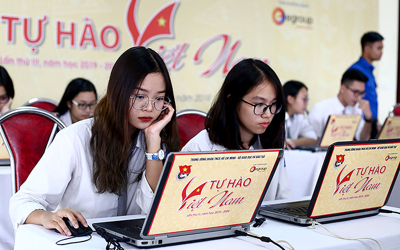 Cần tạo ra nhiều sân chơi bổ ích trên không gian mạng để thu hút đoàn viên, thanh thiếu niên. Ảnh: TRUNG ƯƠNG ĐOÀN