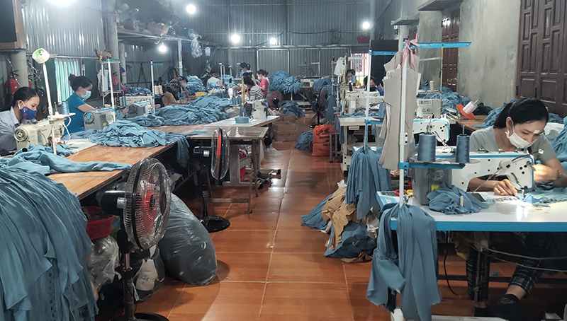 Các cơ sở sản xuất nhanh chóng  "bắt nhịp " trạng thái bình thường mới.