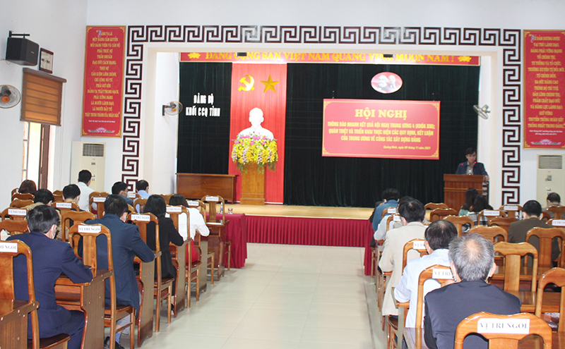 Toàn cảnh hội nghị.