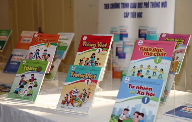  Bộ sách giáo khoa lớp 1 Cánh Diều được đưa vào giảng dạy. (Ảnh: Thanh Tùng/TTXVN)