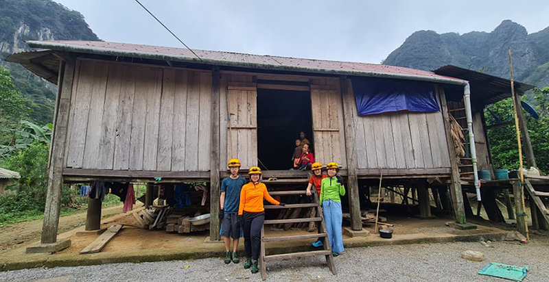 Bà con ở các bản, làng triển khai du lịch cộng đồng rất mong chờ các khóa tập huấn nâng cao kỹ năng, nghiệp vụ du lịch (Ảnh chụp trước thời điểm dịch Covid-19 bùng phát, Netin Travel).