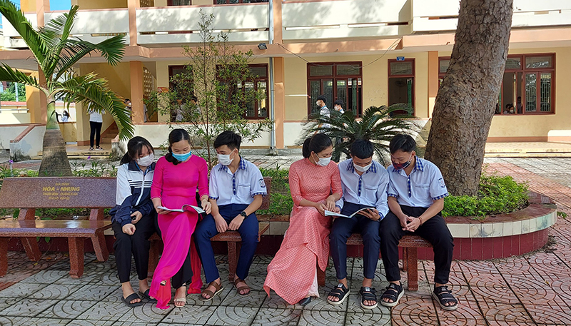 GV, HS được dạy và học trong môi trường an toàn, thân thiện.