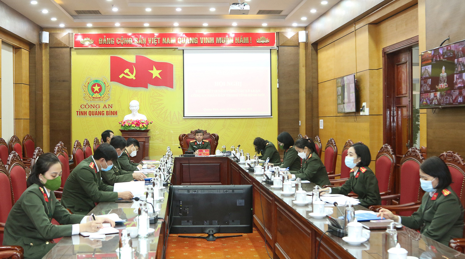 Các đại biểu tham dự hội nghị tại điểm cầu Công an tỉnh.