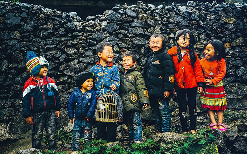 Tác phẩm “Những đứa bé ở Lao Xa, Hà Giang” của tác giả Ninh Mạnh Thắng tại Festival.