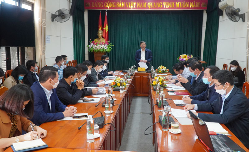 Toàn cảnh buổi làm việc tại Sở TT-TT chiều 3-12.