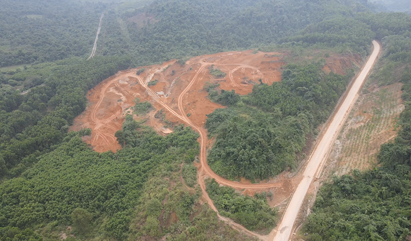 Khu vực mỏ quặng nơi các đối tượng khai thác trái phép.