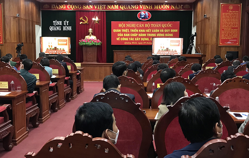 Toàn cảnh hội nghị.