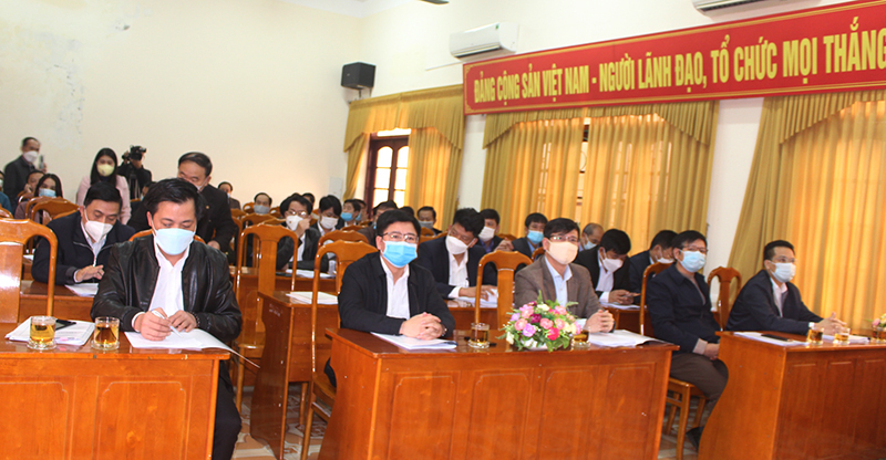 Các đại biểu tham dự hội nghị.