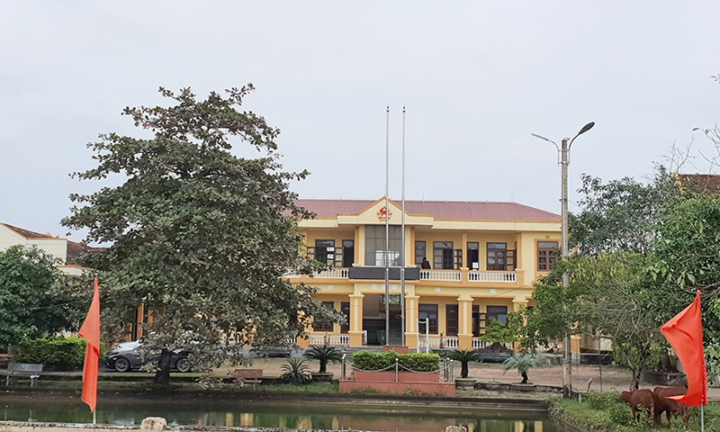 UBND xã Vạn Ninh nơi xảy ra vi phạm.