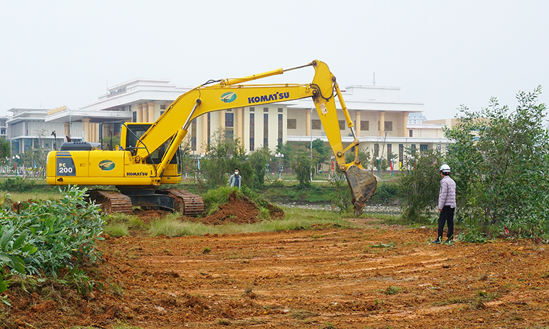 Một dự án đang thi công tại phường Đức Ninh Đông, TP. Đồng Hới.