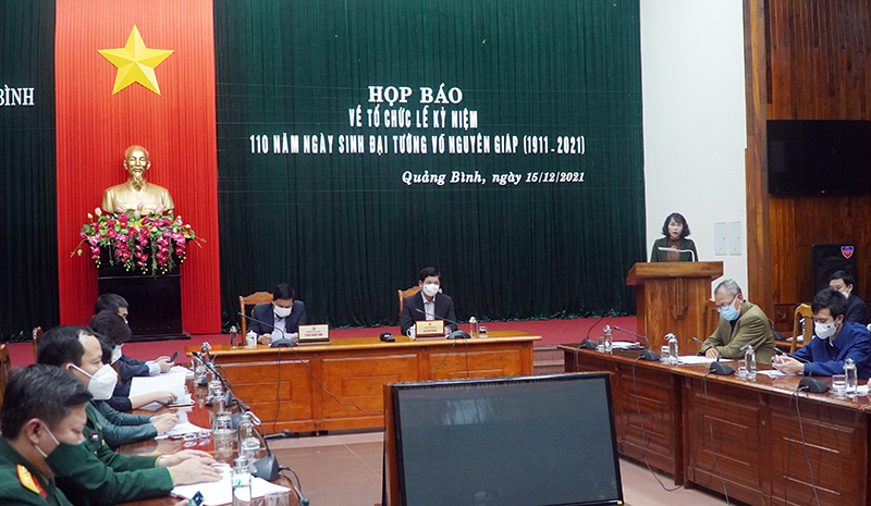 Lãnh đạo Sở Văn hóa - Thể thao thông tin về nội dung, chương trình lễ kỷ niệm.