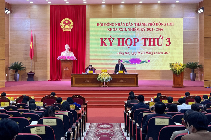 Toàn cảnh kỳ họp thứ 3, HĐND TP. Đồng Hới khóa XXII, nhiệm kỳ 2021-2026 