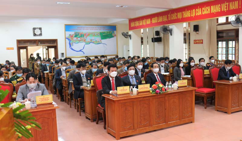 Các đại biểu tham dự kỳ họp.