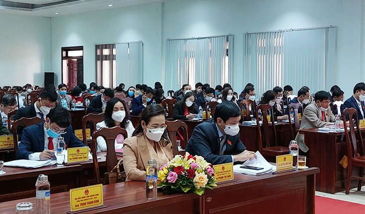Các đại biểu tham dự kỳ họp