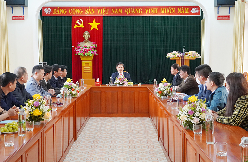Quang cảnh cuộc làm việc