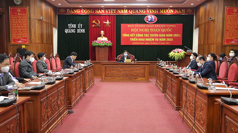 Toàn cảnh hội nghị tại điểm cầu Quảng Bình.