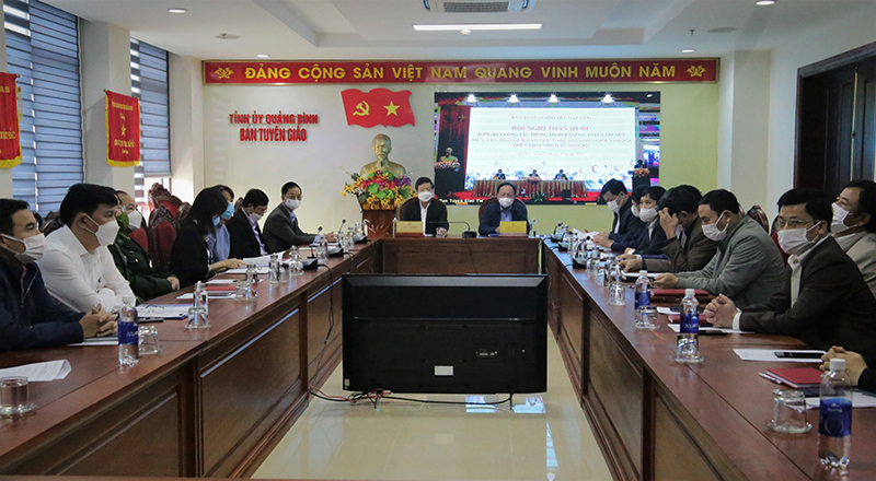 Toàn cảnh hội nghị tại điểm cầu Quảng Bình.