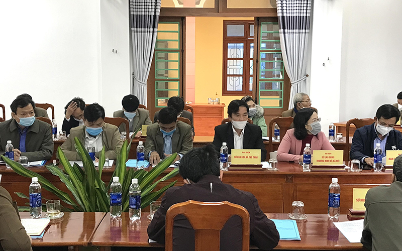 Các đại biểu dự hội thảo.