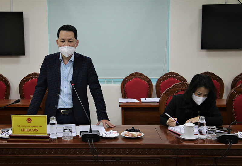 Đại diện lãnh đạo TP. Đồng Hới phát biểu tại buổi giám sát.