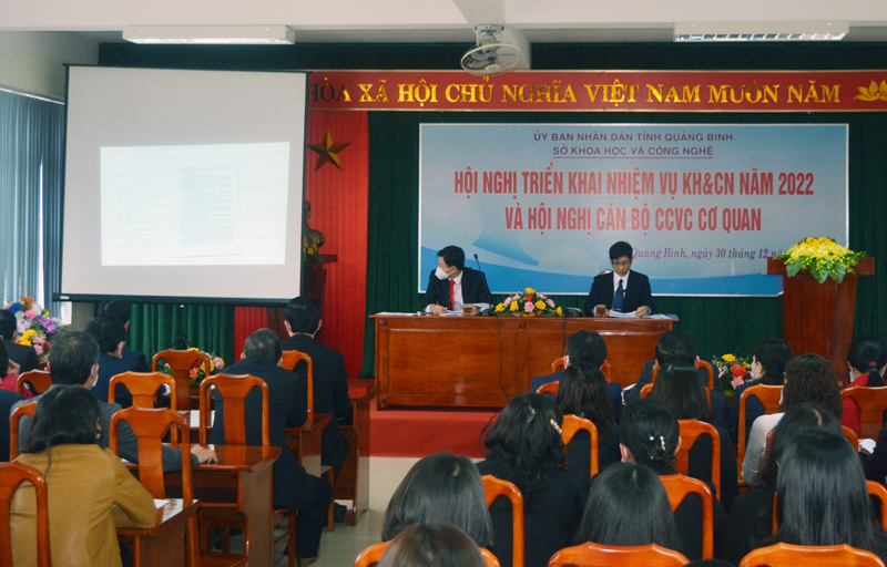 Sở KH-CN ứng dụng KH-CN trong báo cáo thực hiện nhiệm vụ năm 2021 bằng video clip.